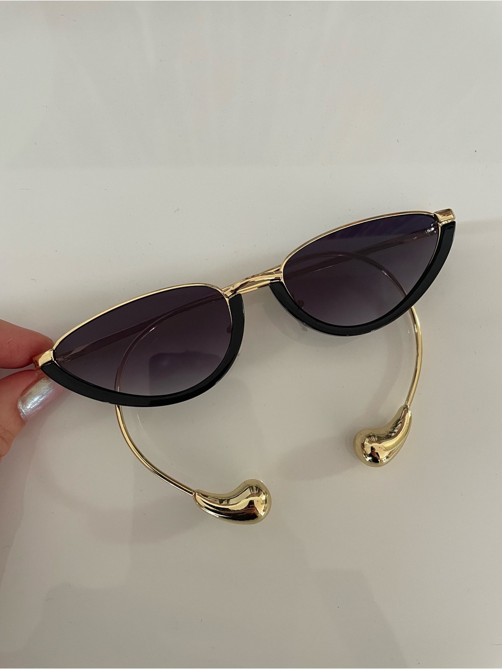 BOTTEGA VENETA STYLE Stylish grey Black Sunglasses DROP gold rare cat eye